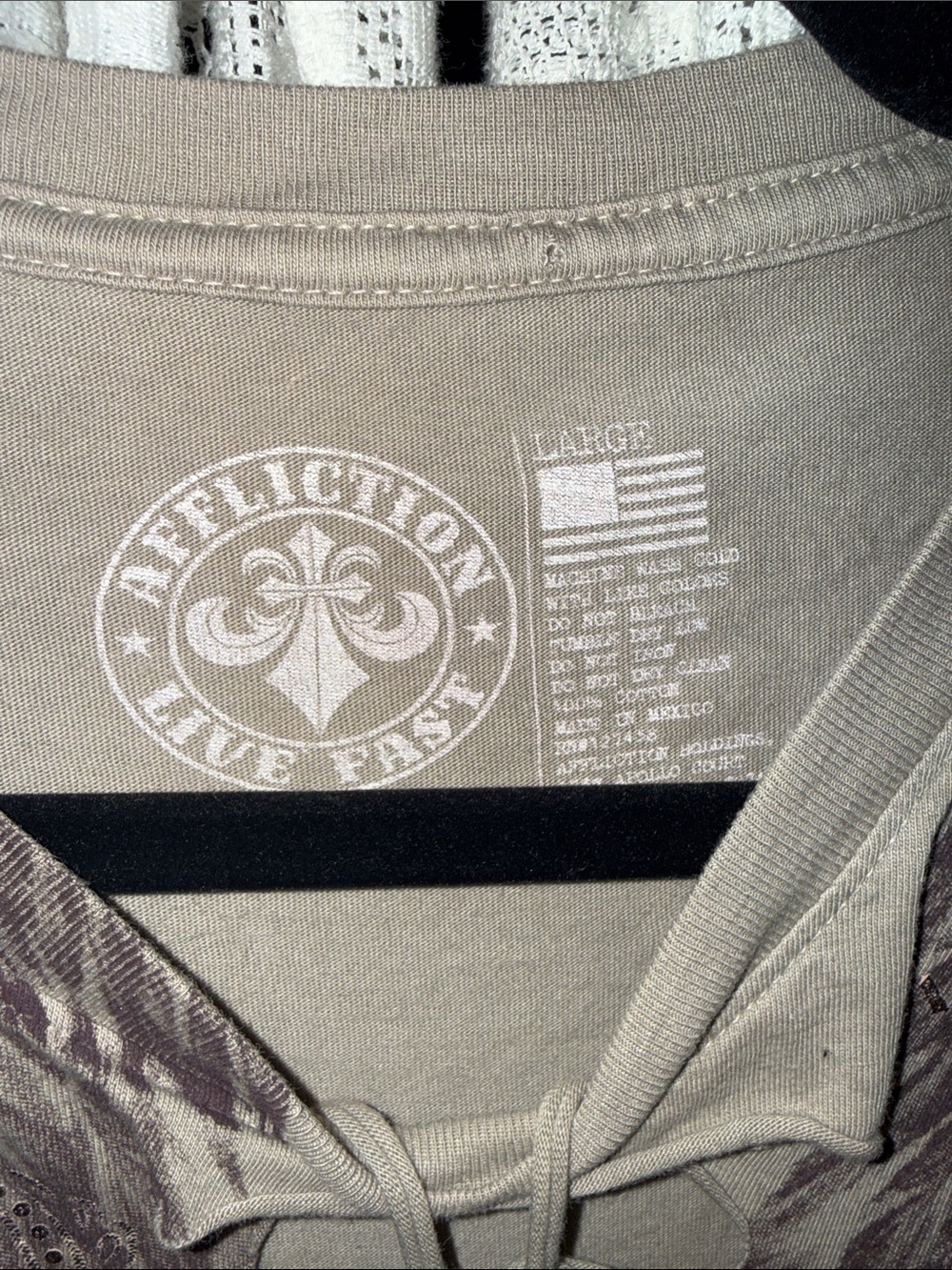 Vintage Affliction angel-wing top L - Picture 3 of 7